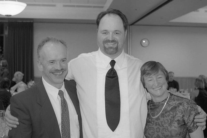 075 Our Wedding Day 29-Nov-2002 Jim with Jeanne and Steve.jpg
